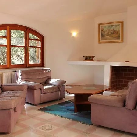 Casa de Férias Spacious House Whit Garden-8sleeps-nice View Cala Gonone