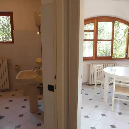 Spacious House Whit Garden-8sleeps-nice View Casa de Férias