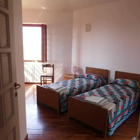 Casa de Férias Spacious House Whit Garden-8sleeps-nice View